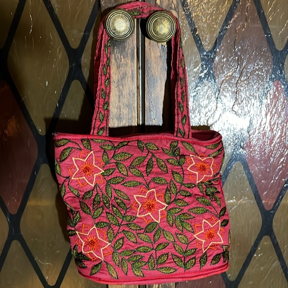 Express Handbags - Vintage Y2K Express Worldbrand embroidered&beaded w/ flowers/leaves red mini bag